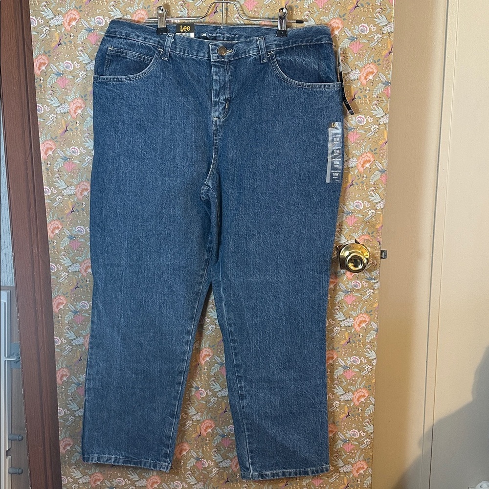 Lee Women’s Relaxed Fit 16W Petite